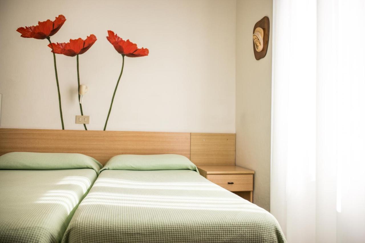 Hotel Cynthia Finale Ligure Εξωτερικό φωτογραφία